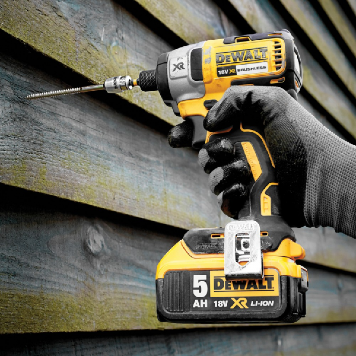Американская надёжность: лучшие шуруповёрты dewalt