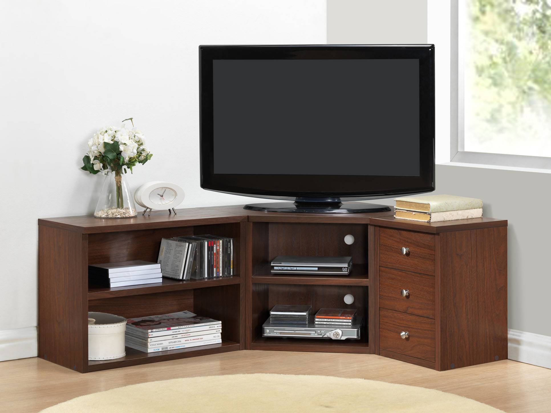 Как выбрать тумбу под телевизор в современном стиле, особенности выбора дизайнерской мебели для гостиной