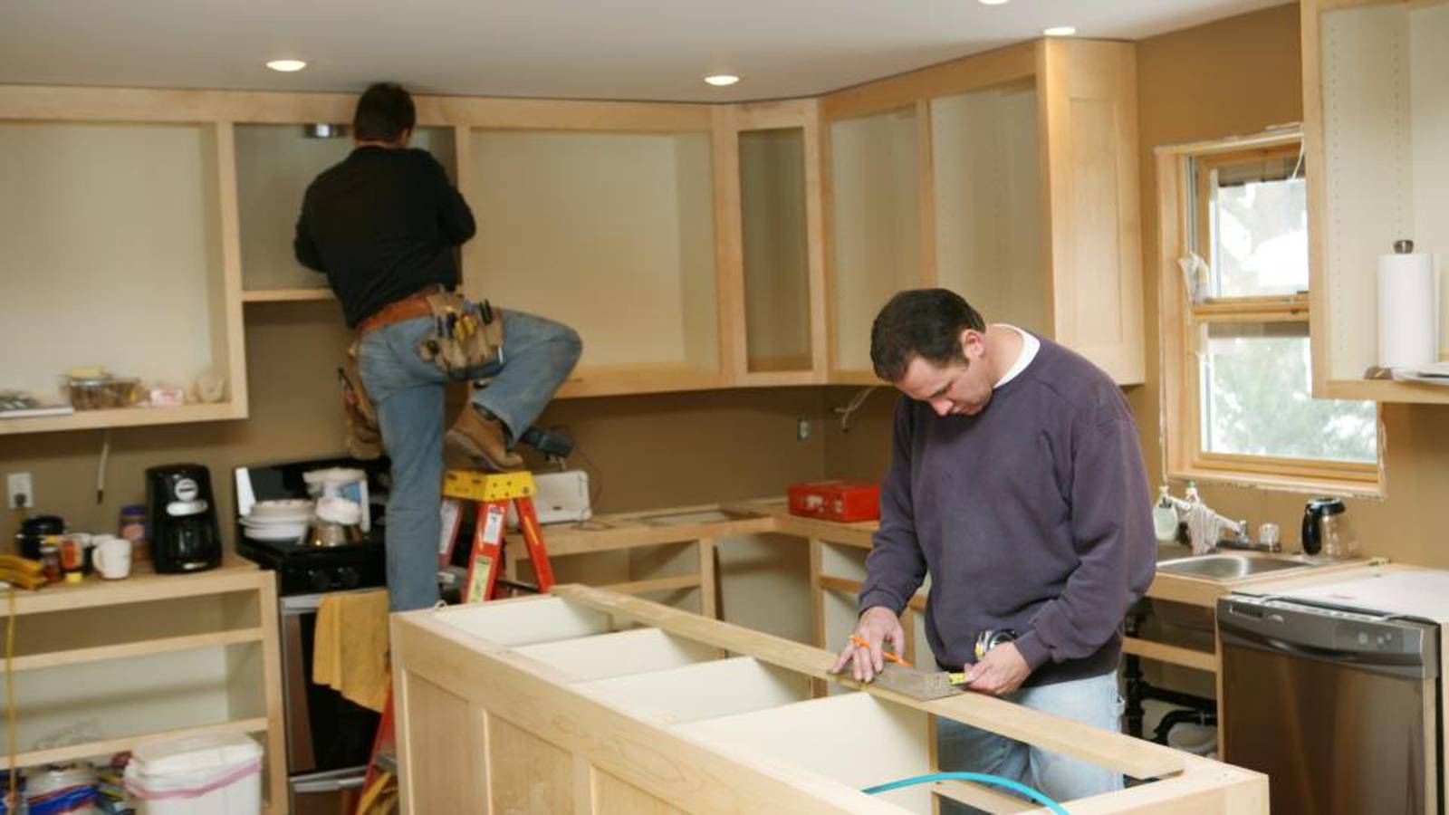 разборка кухонной мебели на дому с последующим монтажом и демонтажем