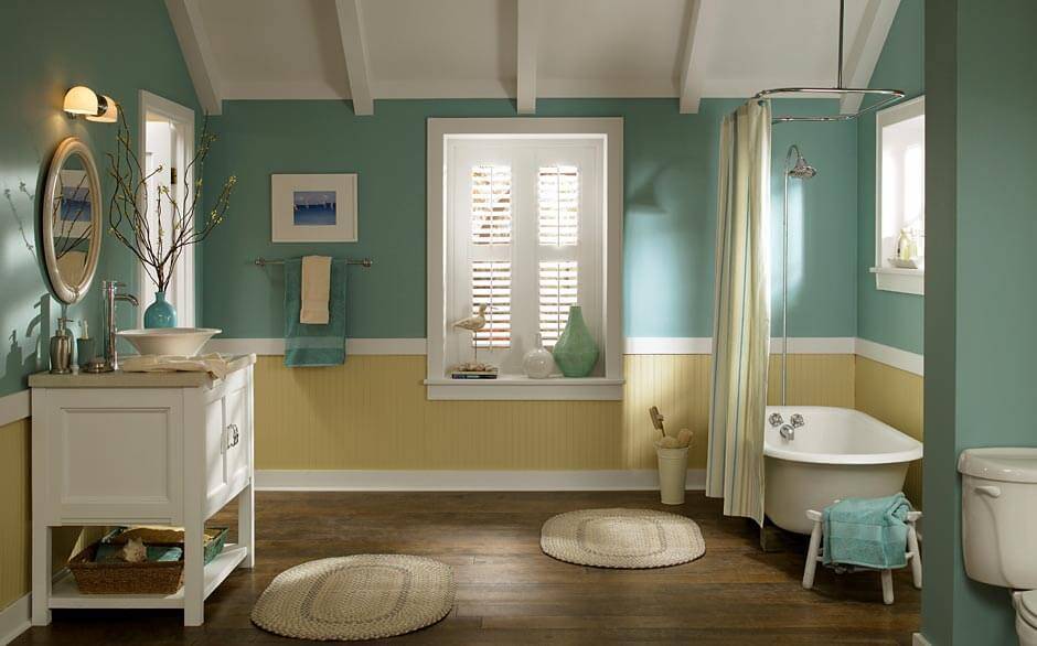 Покраска стен в ванной комнате: каким цветом можно покрыть поверхность при ремонте, чем работать - валик, кисти, трафареты, также подготовка и фото вариантов дизайна