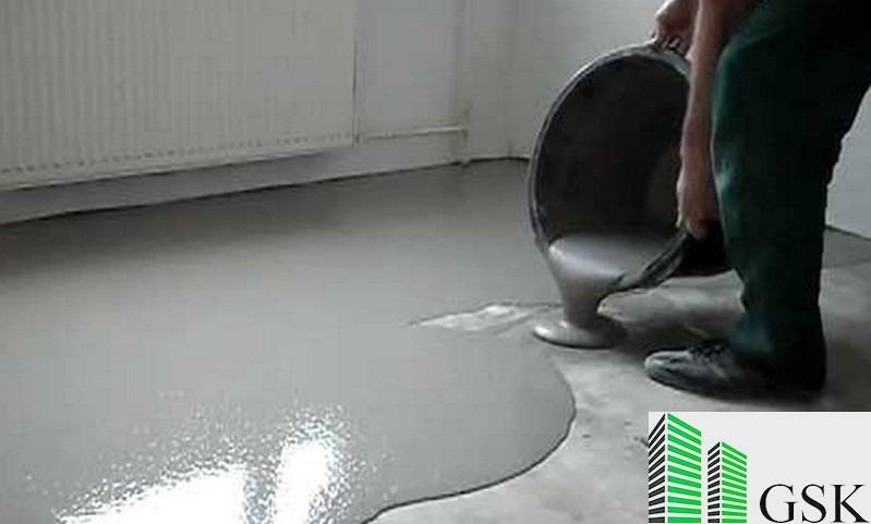 Наливной пол самовыравнивающийся: какой лучше выбрать - сравнение марок, заливка своими руками