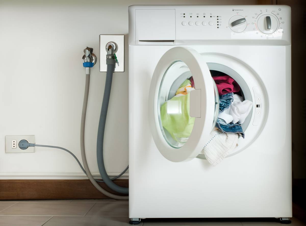 Как самостоятельно установить стиральную машину: пошаговое руководство
