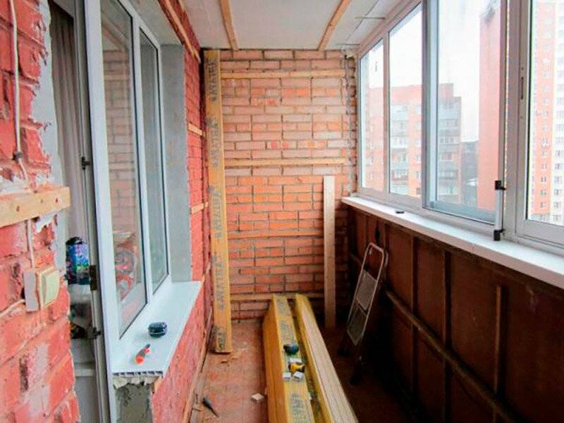 Капитальный ремонт балкона: основные этапы и материалы