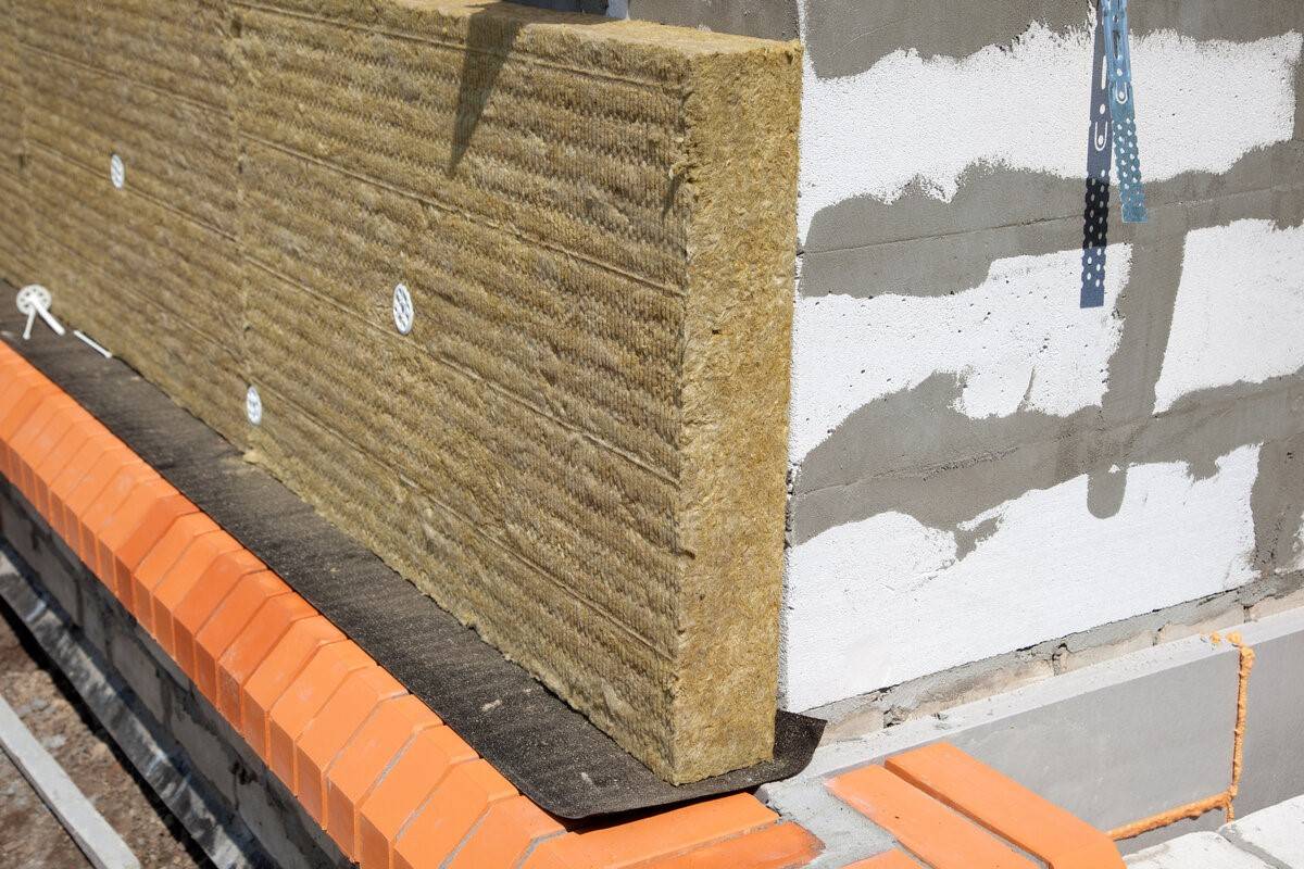 Эффективный метод утепления стен из газосиликатных блоков снаружи минеральной ватой