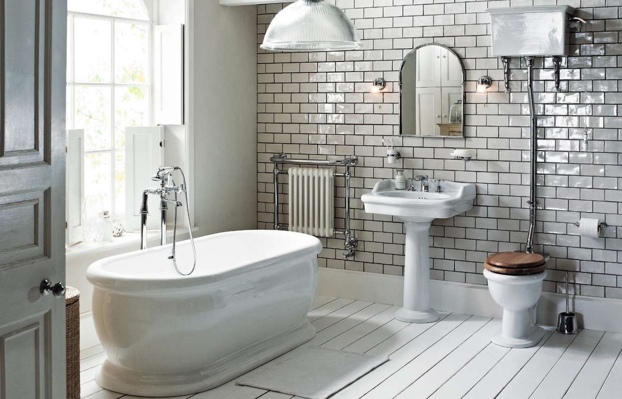 Чем отделать стены в ванной (42 фото): варианты отделки маленькой комнаты совмещенной с туалетом мозаикой, гипсокартоном