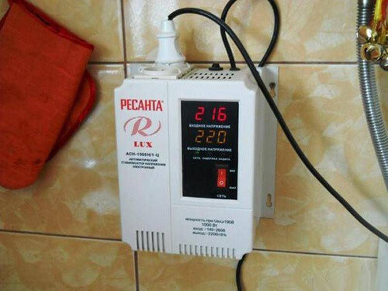 Как правильно выбрать бытовой стабилизатор напряжения для частного дома