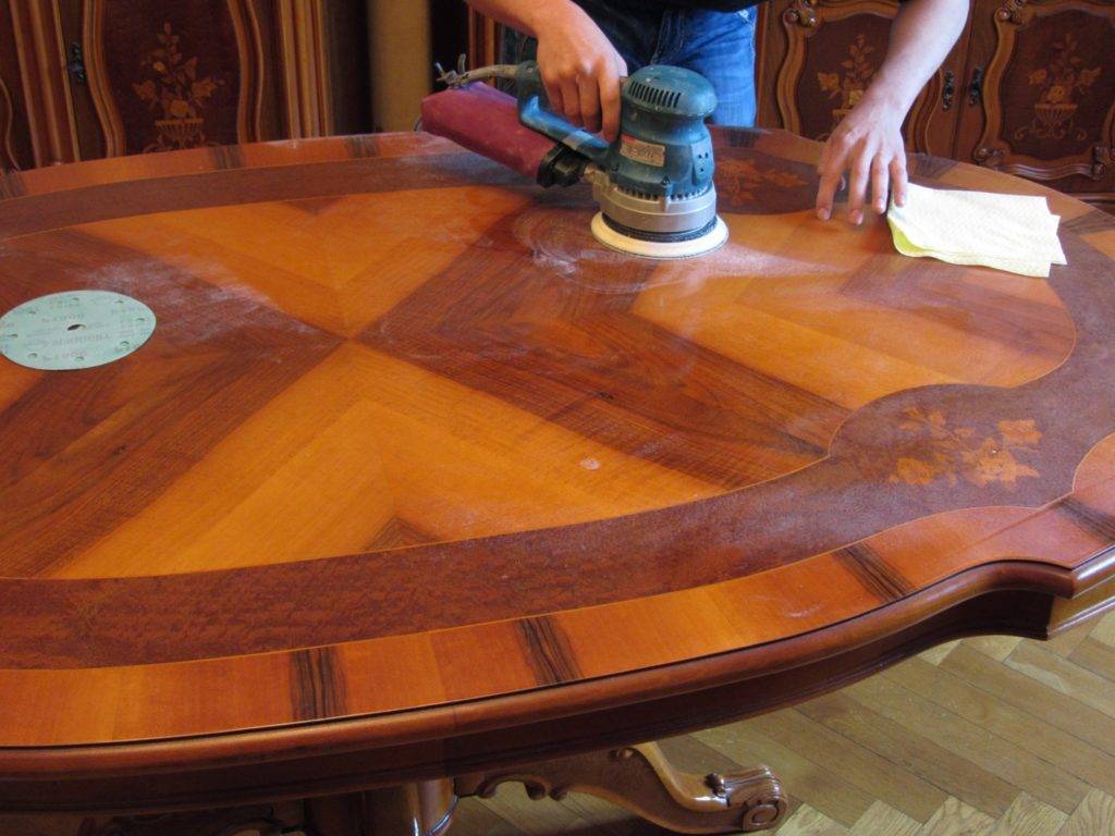 Восстановление мебели из дерева