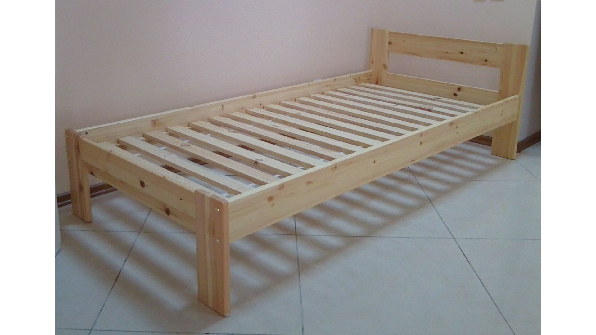 деревянная кровать своими руками чертежи самодельные