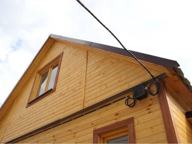 Как подключить электричество на даче от столба к дому
