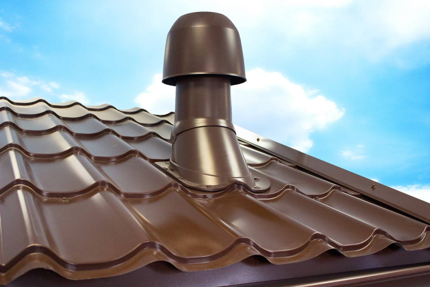 Вентиляционный выход на крышу: устройство выводов и правила установки