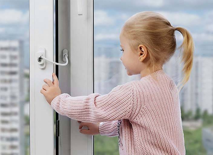 Советы по установке детского замка на окна
