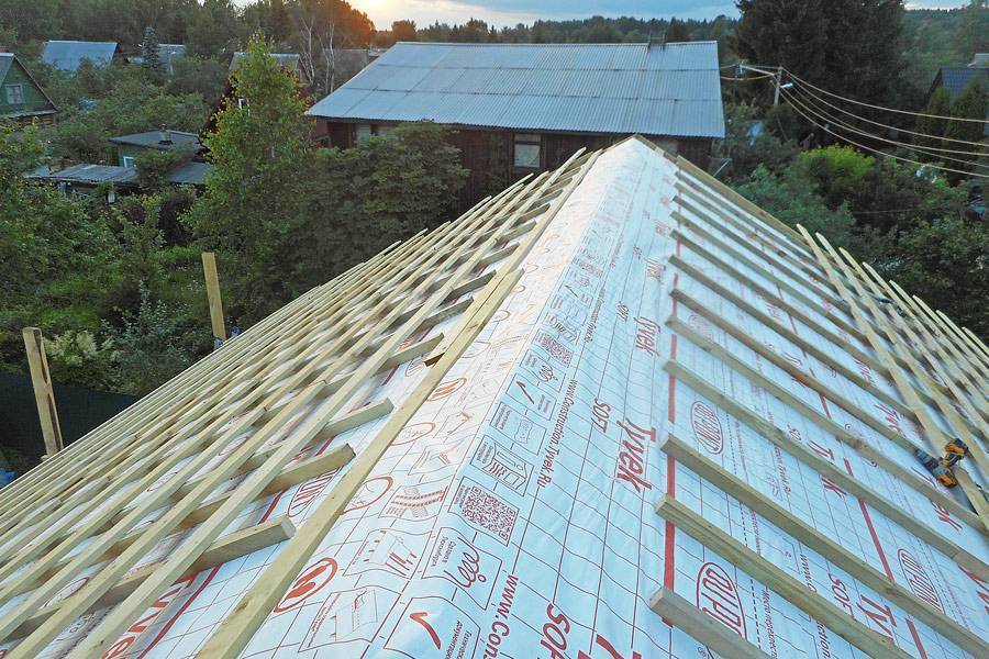 Гидроизоляция для крыши под металлочерепицу какая лучше