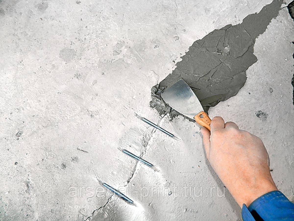 Чем заделать дыры в бетонной стене: фото и видео инструкция проведения работ, необходимые инструменты