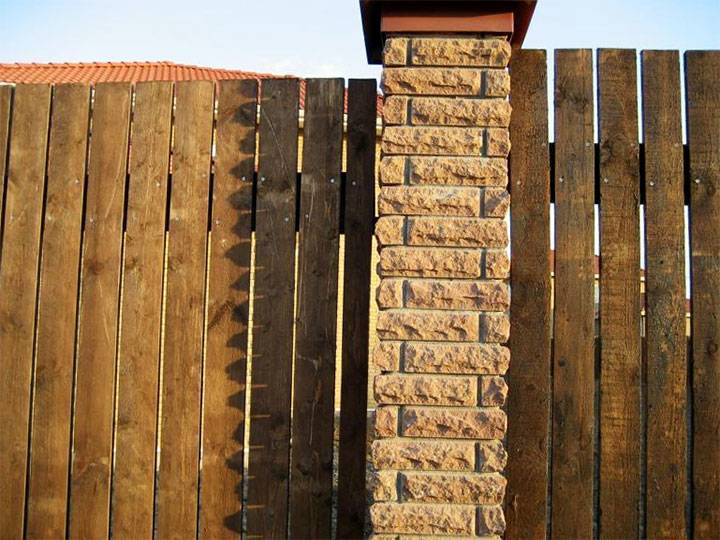 Виды деревянных заборов – как создать красивую и надежную конструкцию