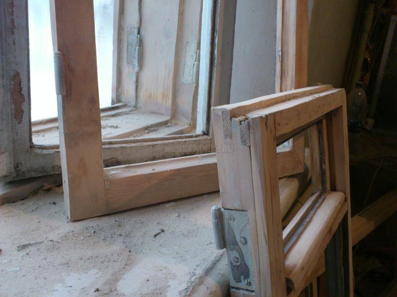 Ремонт старых окон: какие деревянные конструкции имеет смысл реставрировать, что понадобится для работы, как провести процедуру своими руками?