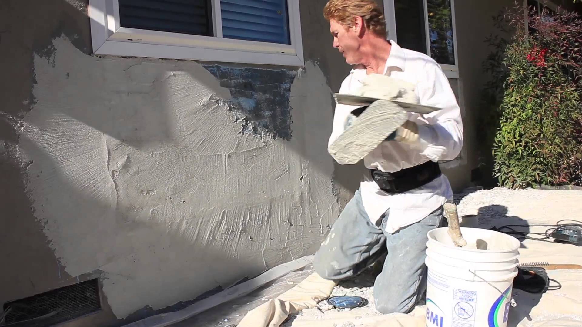 Штукатурка стен цементно-песчаным раствором – особенности работы