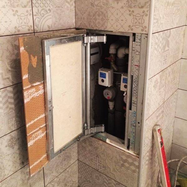 Как исправить замятие и заклинивание люка скрытого монтажа
