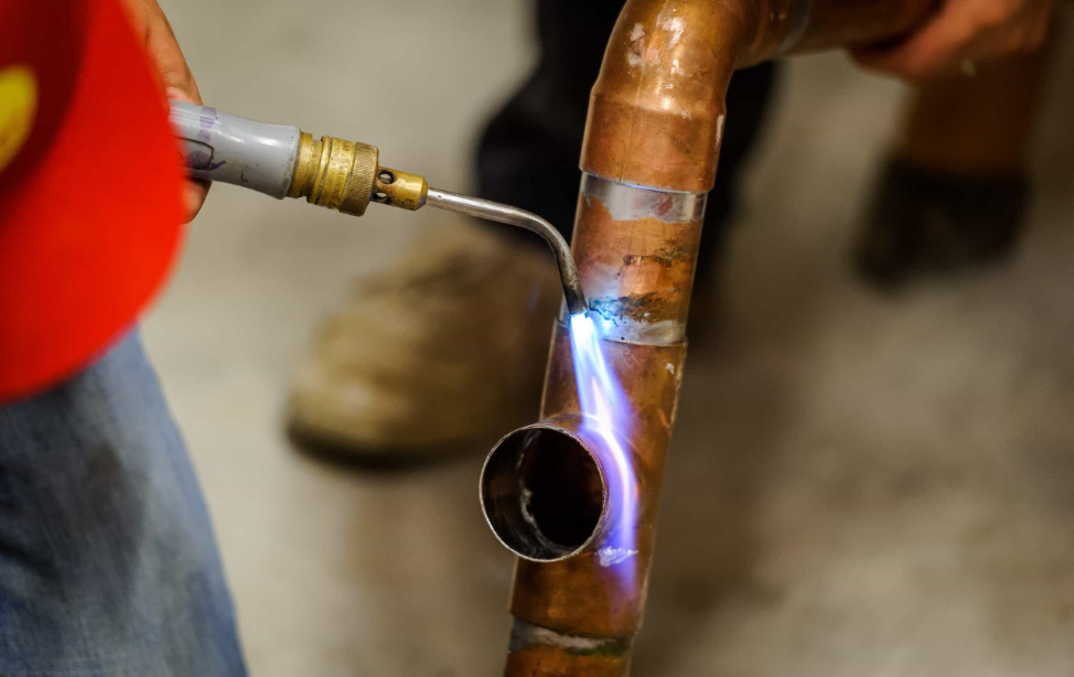 Пайка газовых труб. Сварка меди газовой горелкой. Низкотемпературная пайка медных труб. Сварка медных трубок газовой горелкой. Ручная дуговая сварка меди.